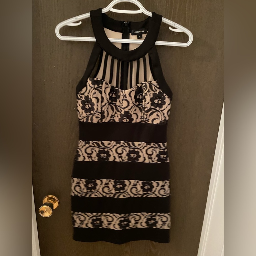 Short lechateau dress size 5 in black and tan